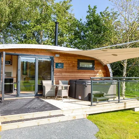 Fell View Park Escape Pods With Hot Tubs, 롯지 *