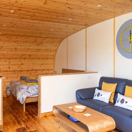 Fell View Park Escape Pods With Hot Tubs, 롯지 커크비로즈데일