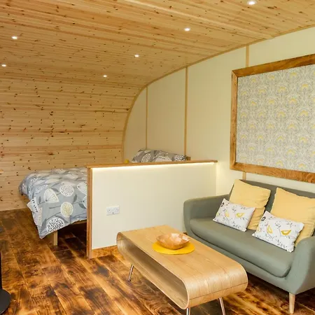 Fell View Park Escape Pods With Hot Tubs, Kirkby Lonsdale Chata